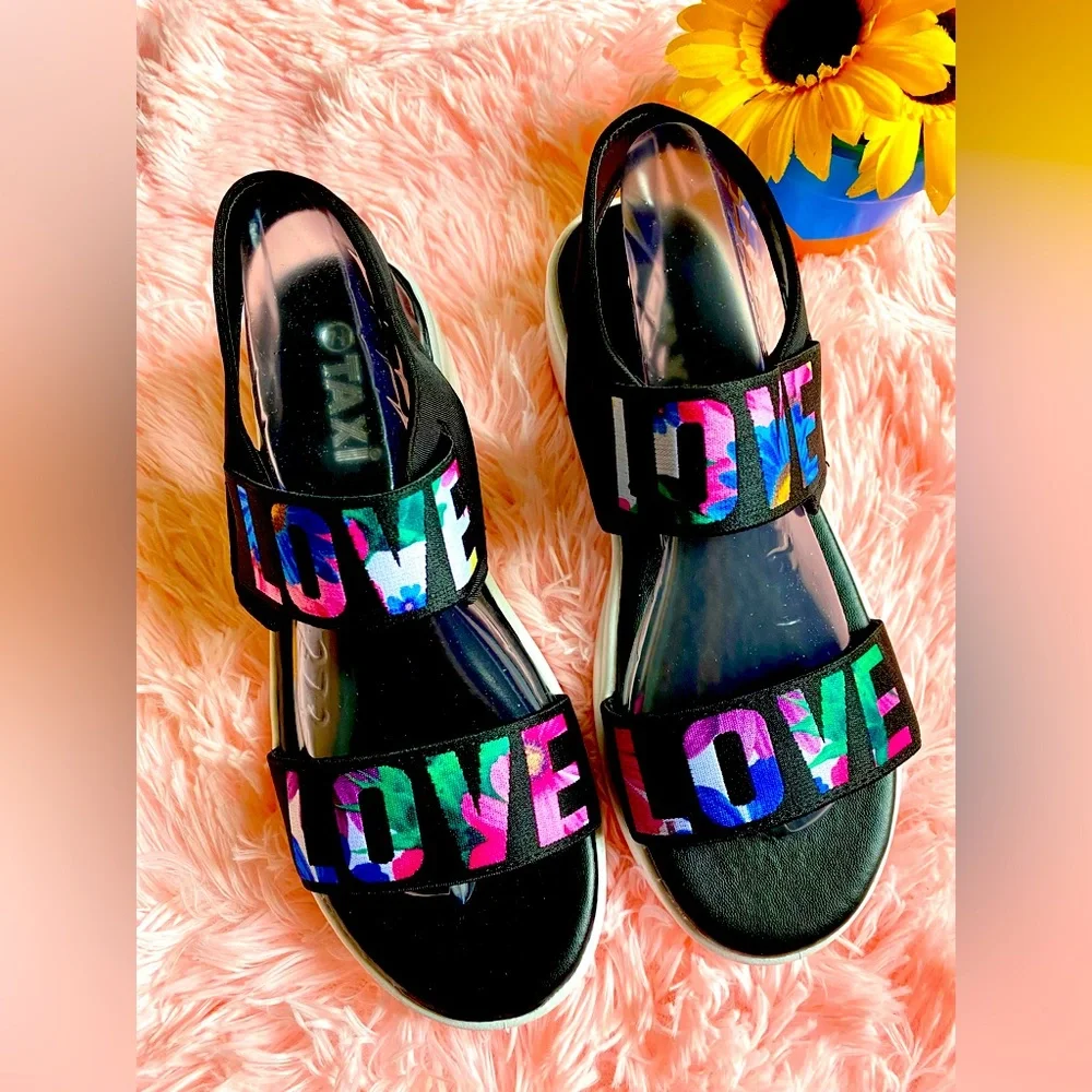 NIB SPORTY SANDALS MULTICOLOR - Picture 1 of 10
